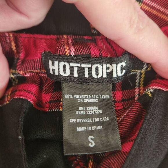 Hot Topic Red Plaid and Black Split Pants Small (5108) - Picture 3 of 5